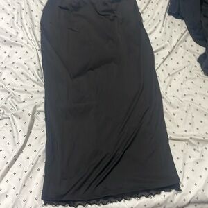 Size small women black skirt
